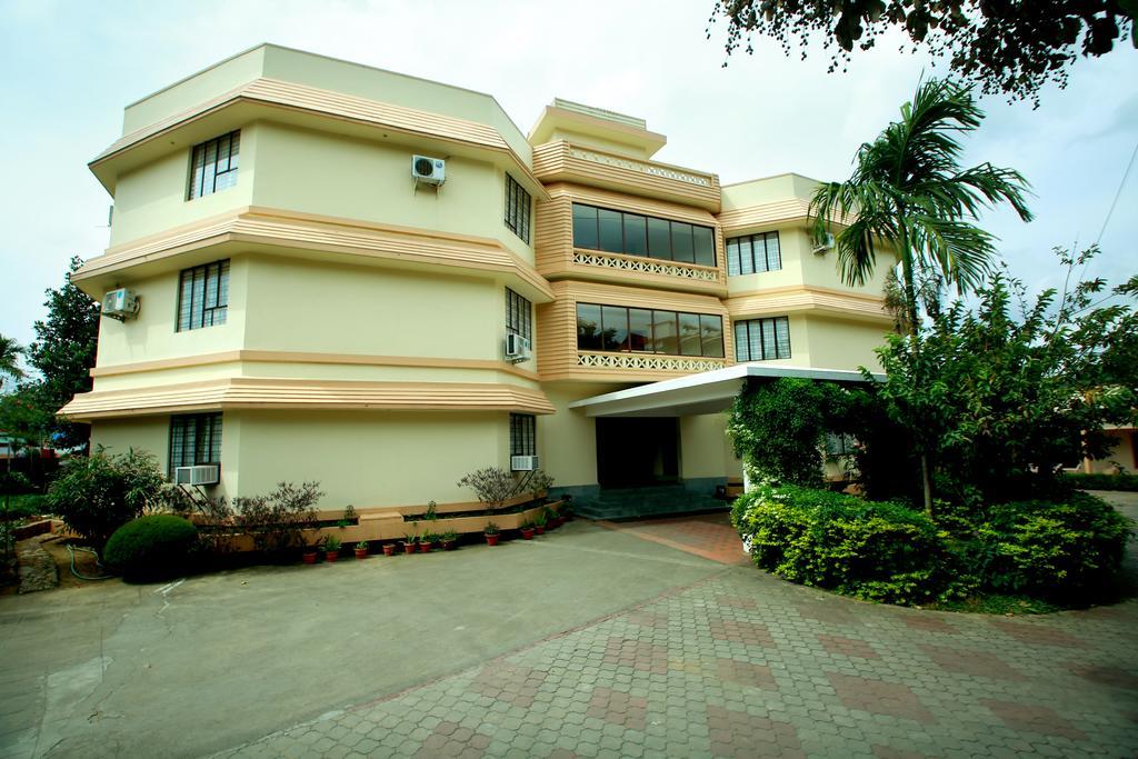 Michaels Inn Thekkady Exterior foto