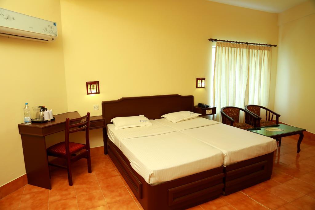 Michaels Inn Thekkady Exterior foto